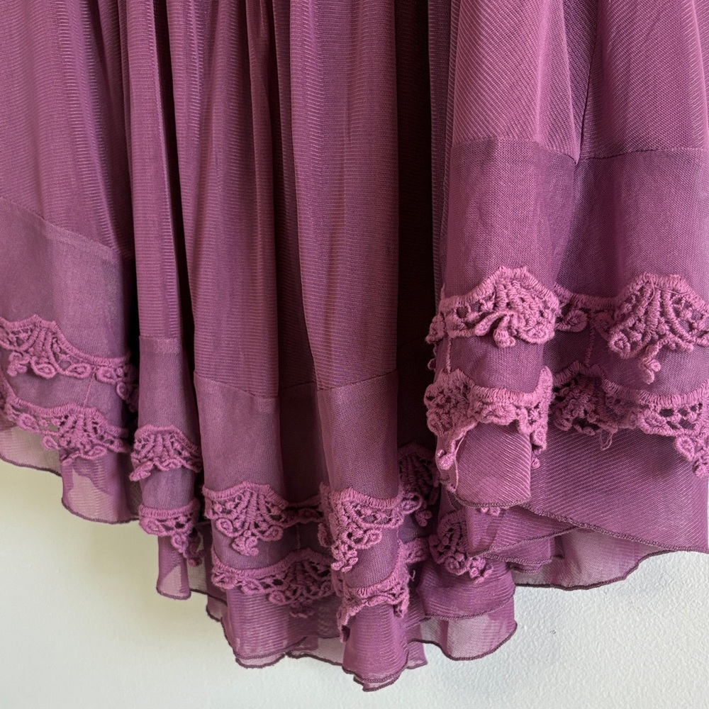 Altar’d State Boho Lace Tank Top Crochet Swing Blouse Mauve Size S - Picture 3 of 7